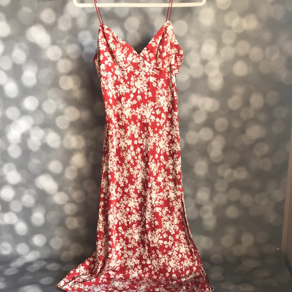 NWT Womens Hello Molly satin slip dress. Size 6.